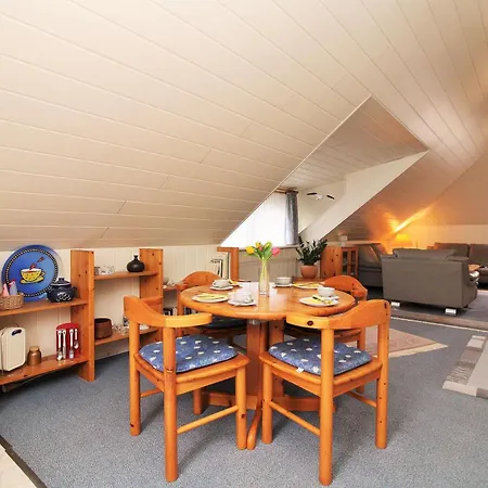 Neue Reihe 83a Fewo 1 Apartament *
