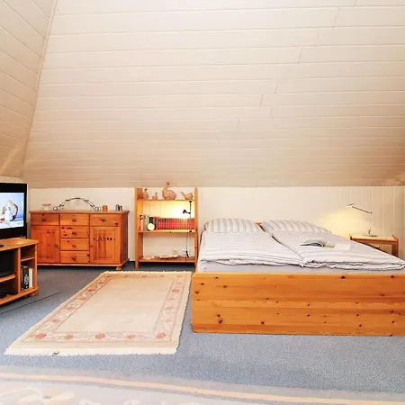 Neue Reihe 83a Fewo 1 Apartament *